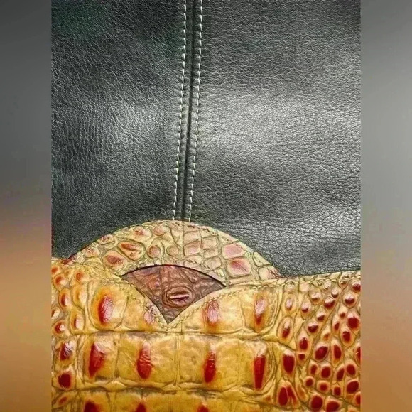 TANNERS CREEK LEATHER DESIGNS Black And Brown Purse Genuine Soft Pebbled Leather - Picture 3 of 14